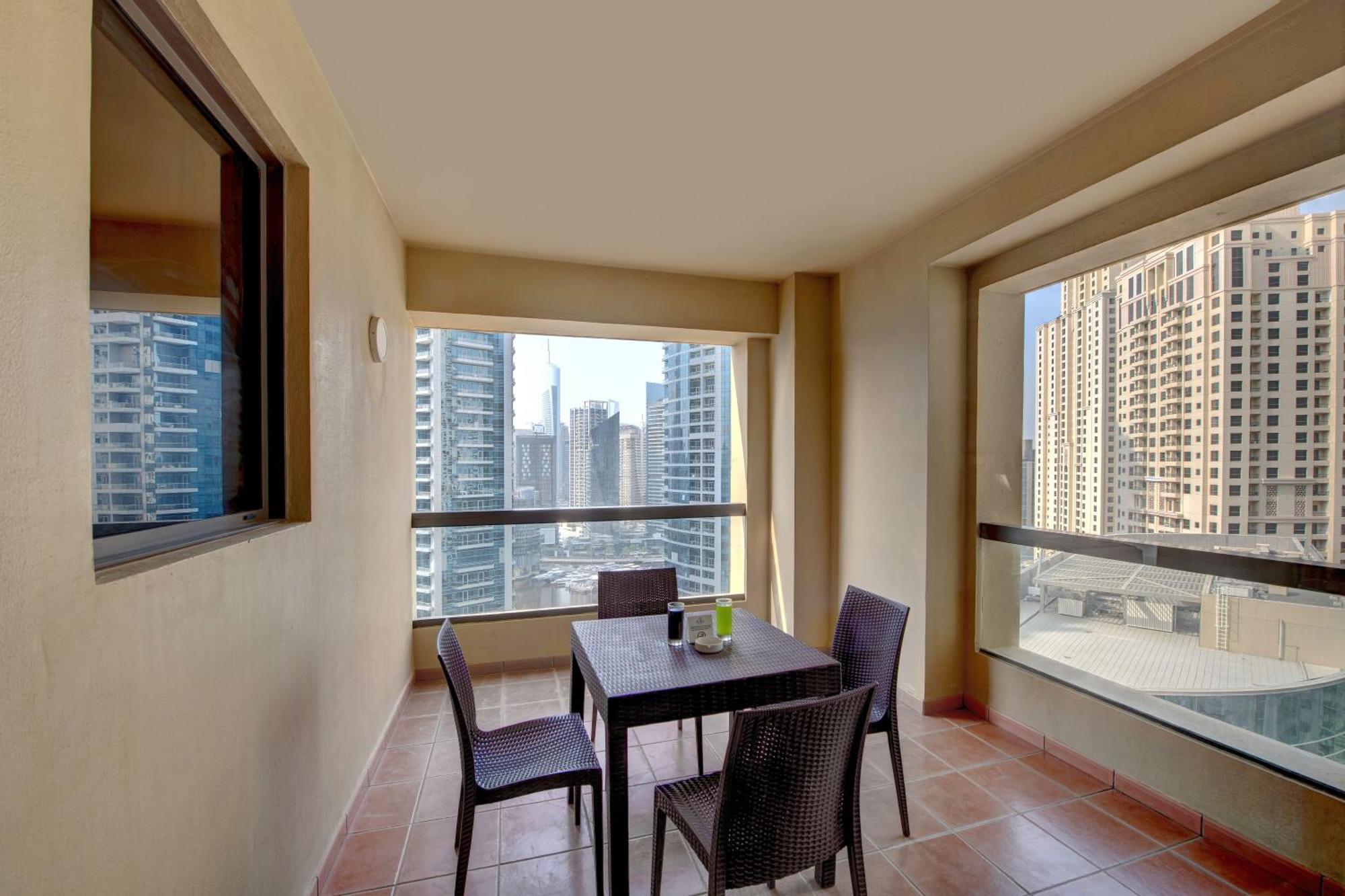 דובאי Suha Jbr Hotel Apartments מראה חיצוני תמונה